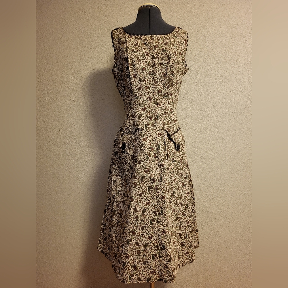 Vintage Carol Brent Brown Paisley Dress